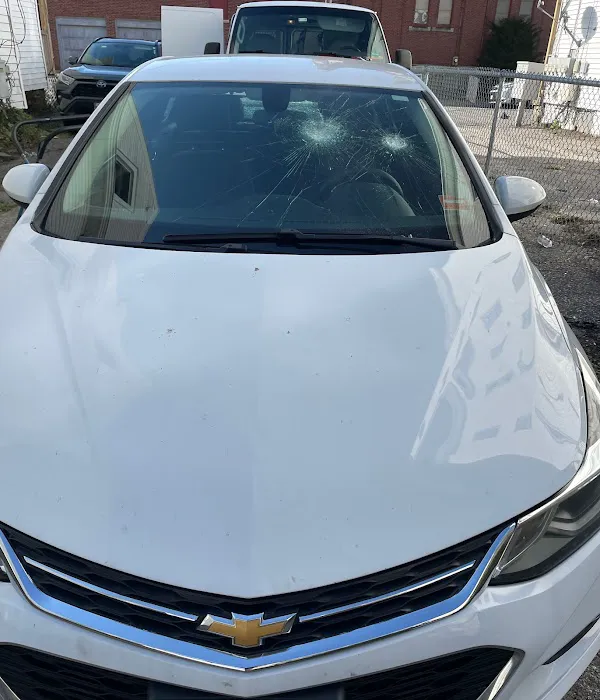 Steve’s AutoGlass Clinic 4
