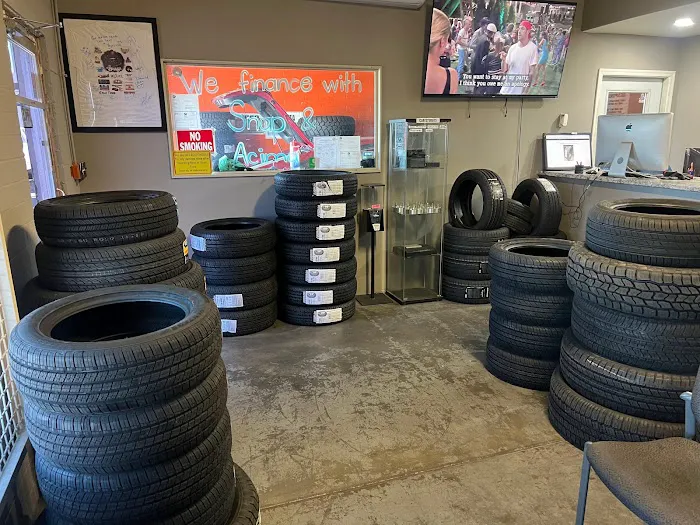 Cruz Tires and car sales 8