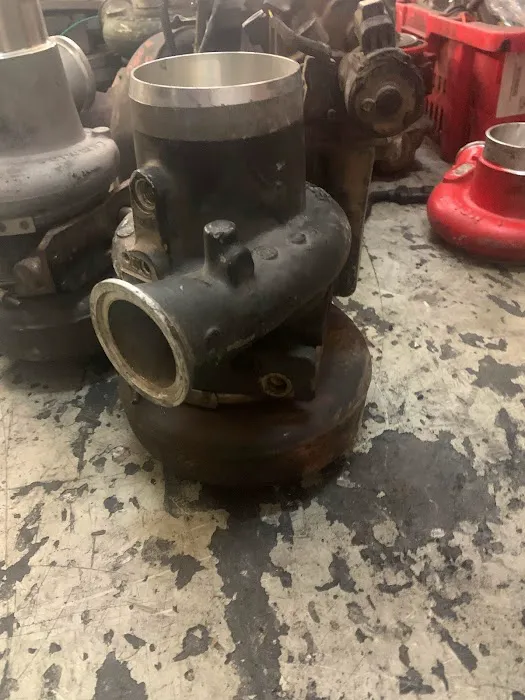 Lloyds Heavy Truck Parts 8