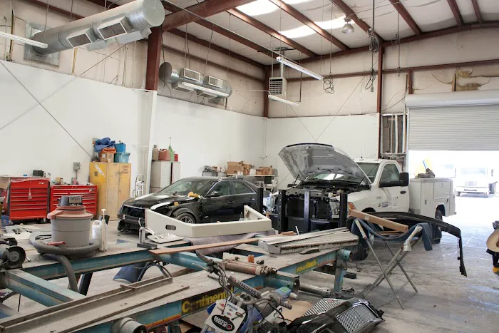 The Spray Gun Paint & Auto Body 8