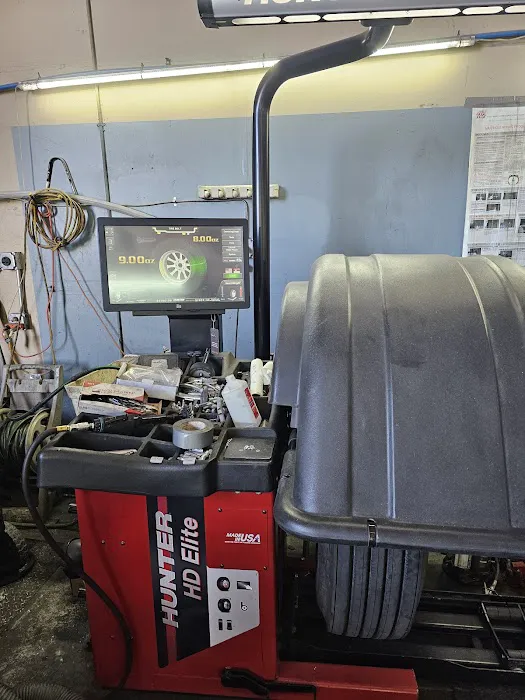 Tire Bolt - Truck and Trailer Repairs and Tire Sales 5
