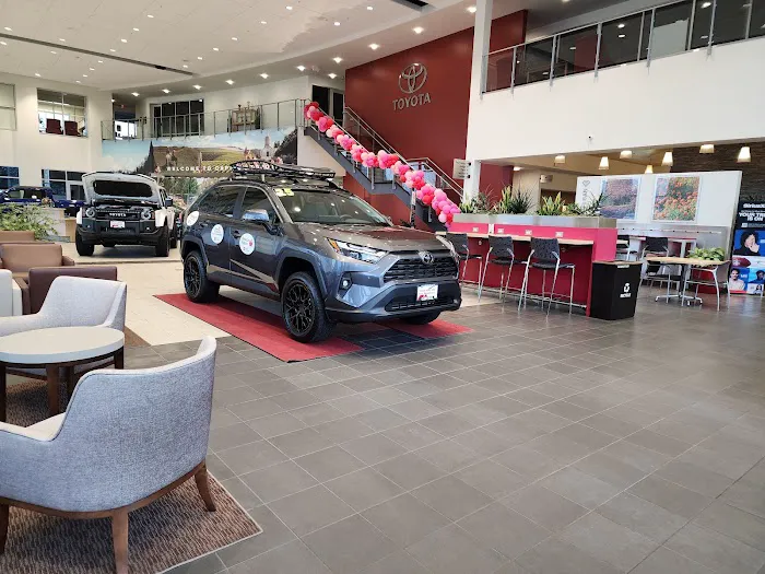 Capitol Toyota Service Center 5