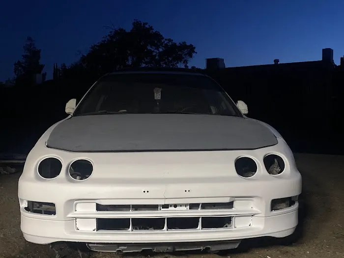 Jojo’s Auto Garage 1