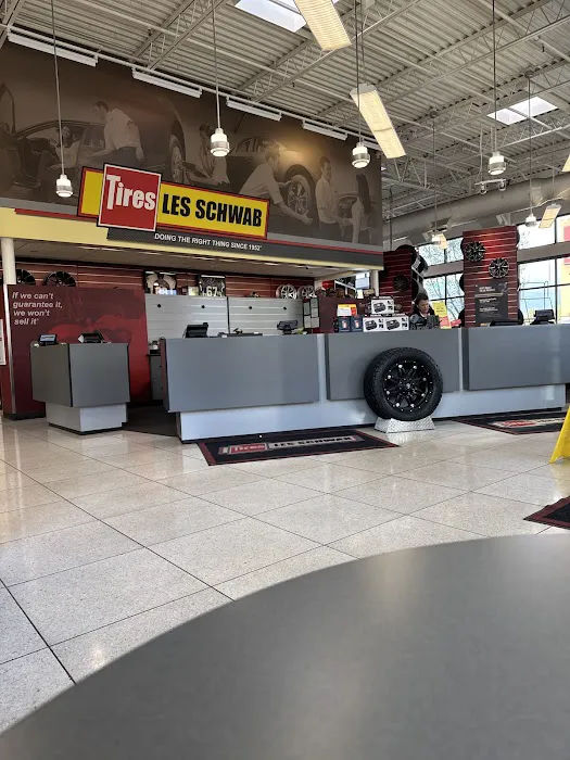 Les Schwab Tire Center 5