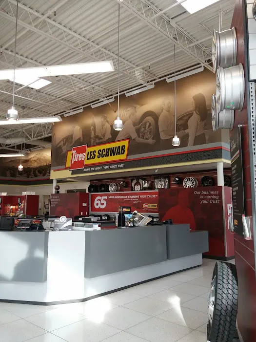 Les Schwab Tire Center 6