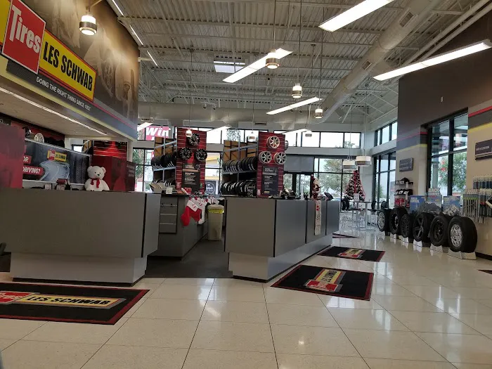 Les Schwab Tire Center 7