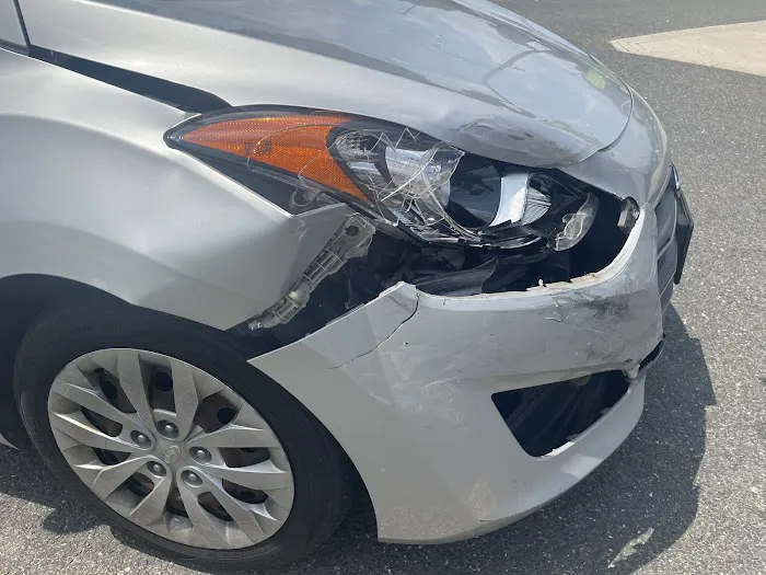 Eason' Auto Body Inc 8