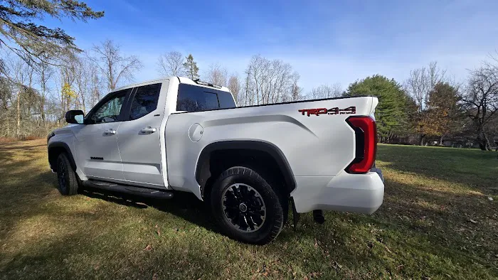 Johnstons Toyota Service 3