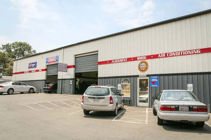 Robinson's Automotive 0
