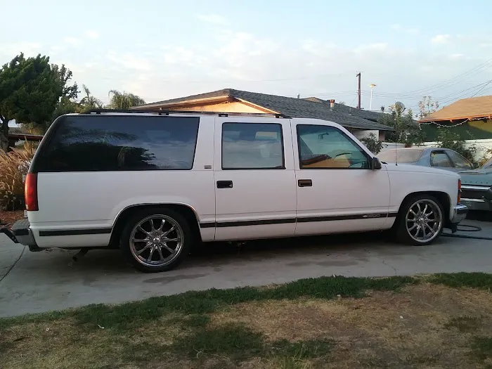 Alvarado's Garage 4