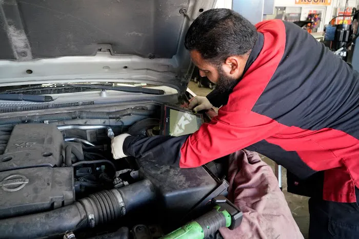 Master Auto Maintenance & Repair 3
