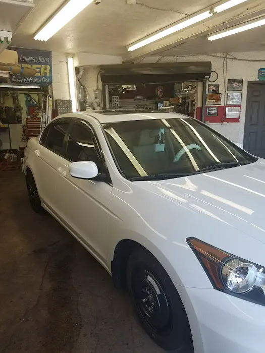 Dave's Auto Restyling 0