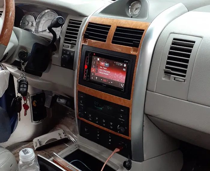 Dave's Auto Restyling 8