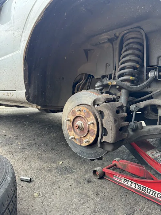 Mr. 24 Quality Discount Tires 2