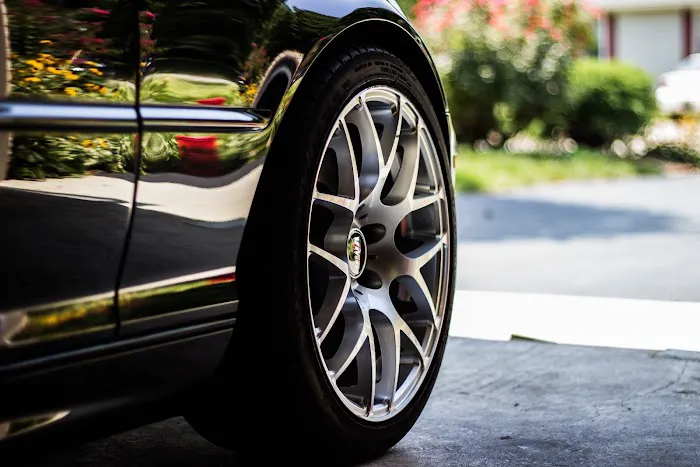 Main Road Auto Sales & Tires 8