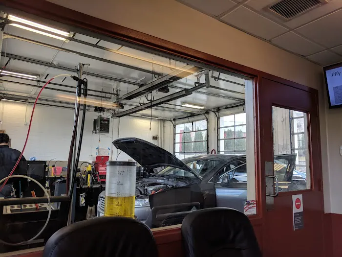 Jiffy Lube Oil Change & Multicare 8