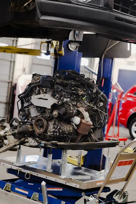 Charlie's Complete Auto Service 7