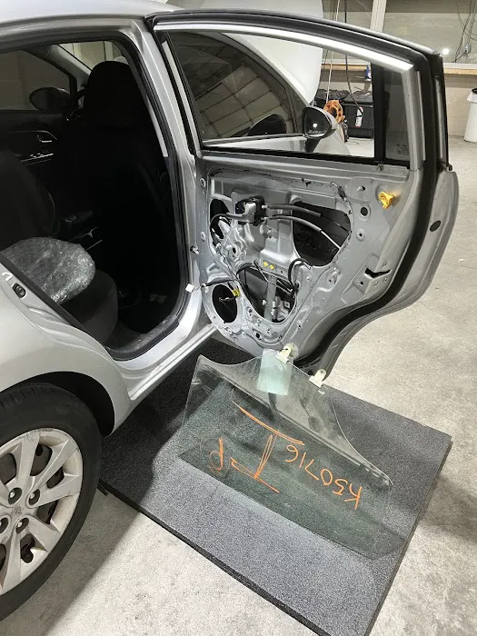 Dope Auto Glass 2