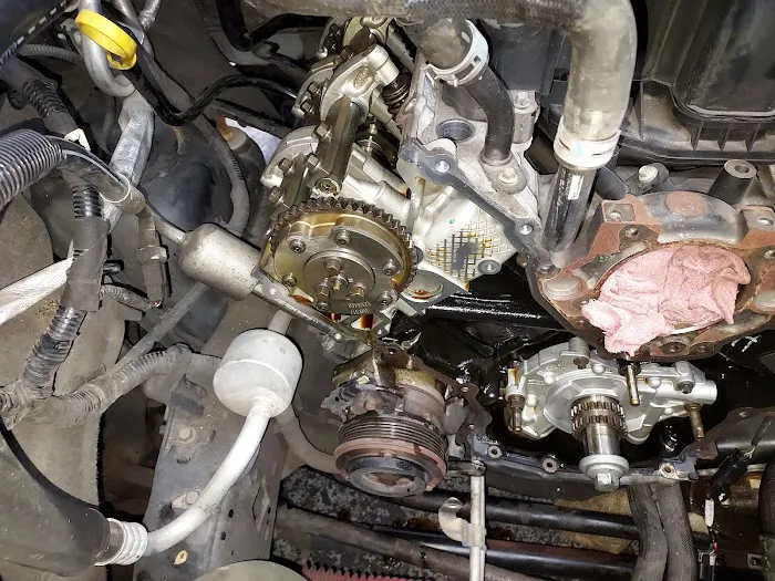 Billy Brown's Auto & Truck Services 4