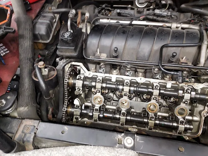 Billy Brown's Auto & Truck Services 5