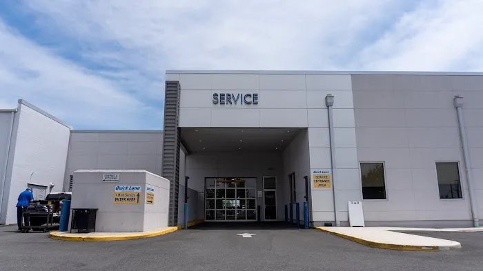 Service Center at Holman Ford Maple Shade 6