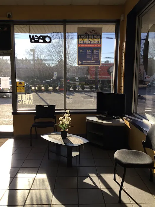 Mr. Tire Auto Service Centers 3
