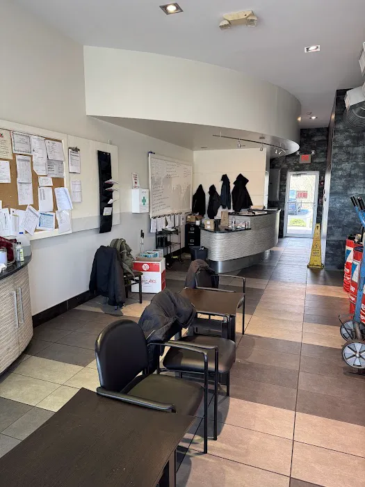 Valvoline Instant Oil Change 1