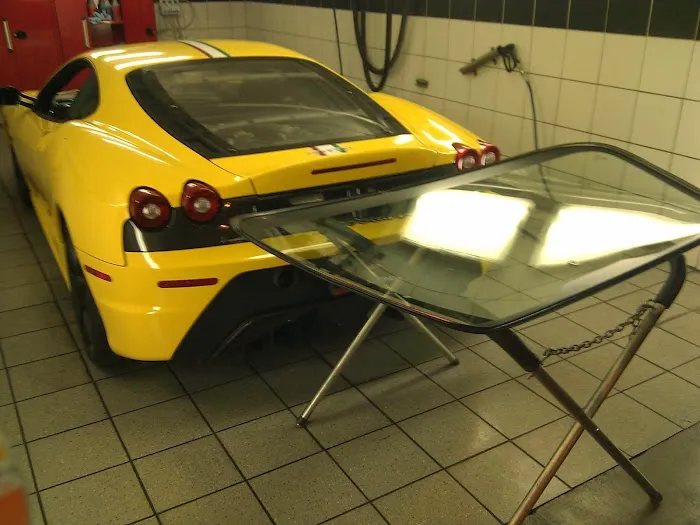 Auto Glass Shop AGRwindshields 0