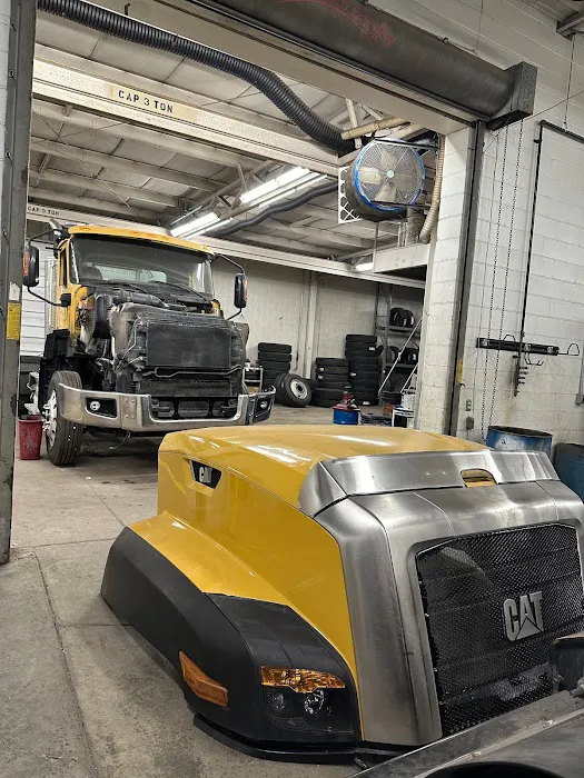 Wades Truck & Trailer Repair 0