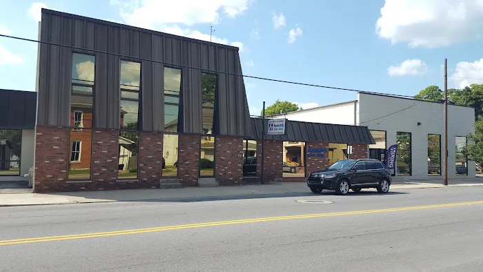 Hemm's Glass Shops Inc 1