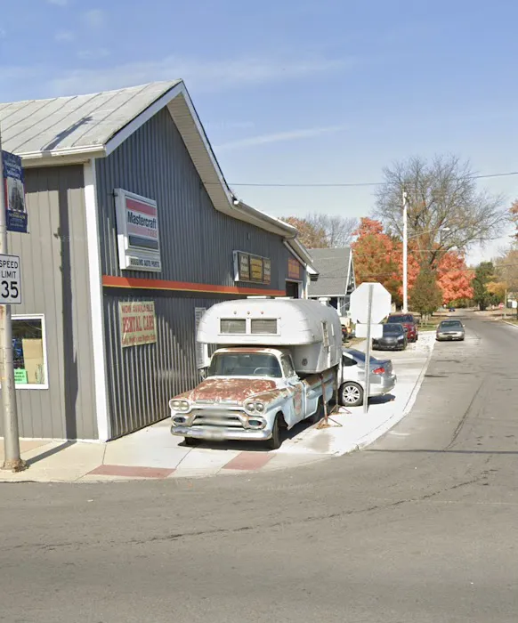 Huggin's Auto Parts 1