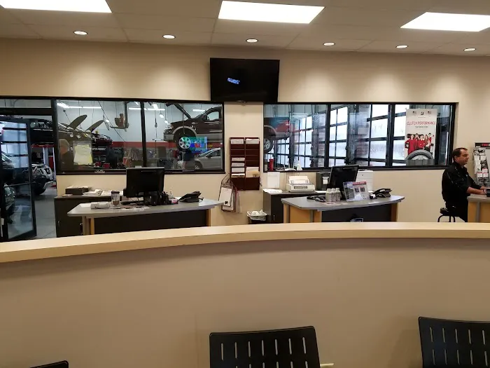 Grismer Tire & Auto Service 7
