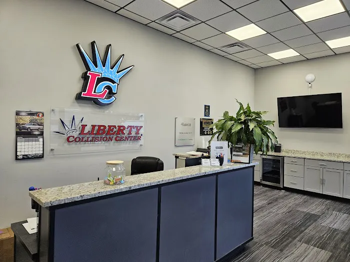 Liberty Collision Center - Franklin South (formerly Buckeye Valley Collision) 6