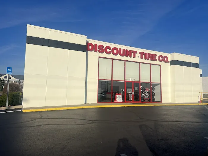 Discount Tire 0