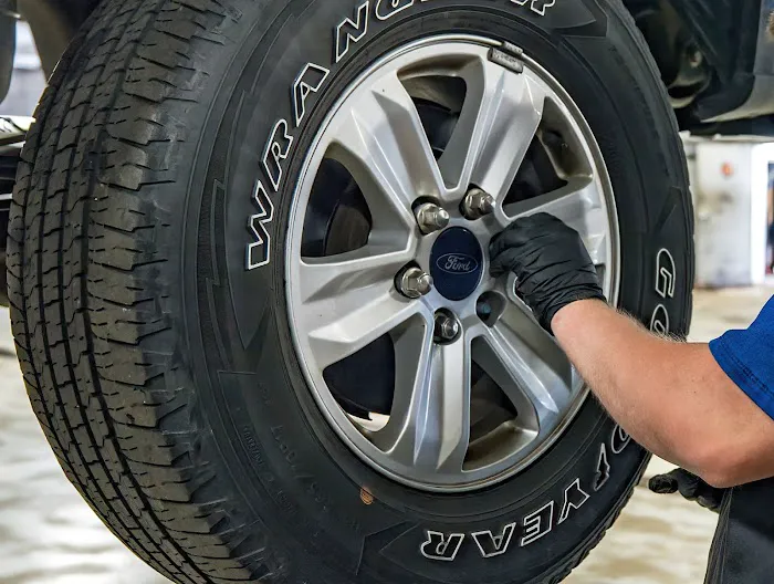 Interstate Ford Service Center 9