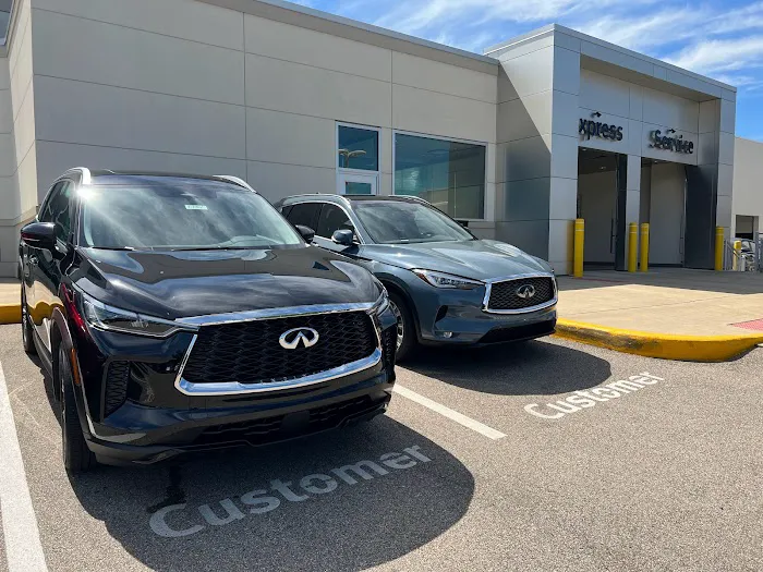 Evans INFINITI of Dayton Service Department 5