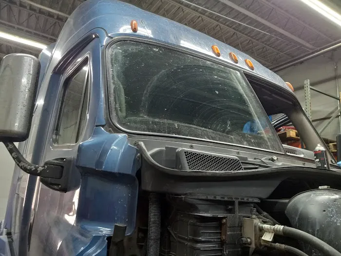 J's Auto Glass 7