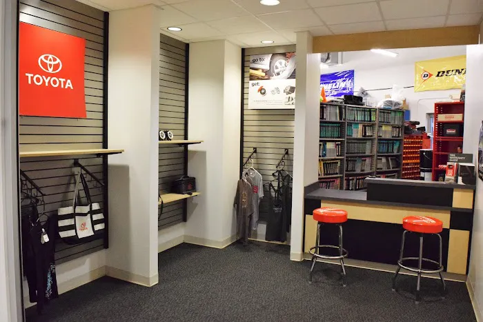 Glockner Toyota Service Center 2