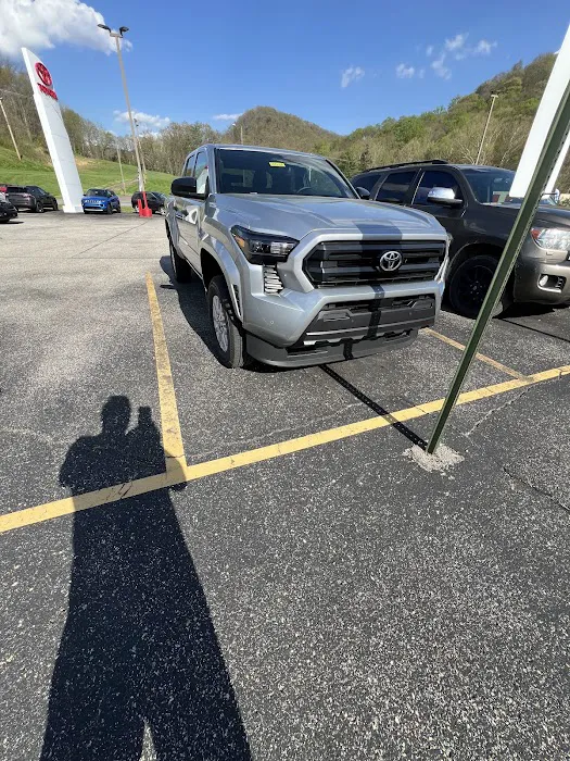 Glockner Toyota Service Center 6