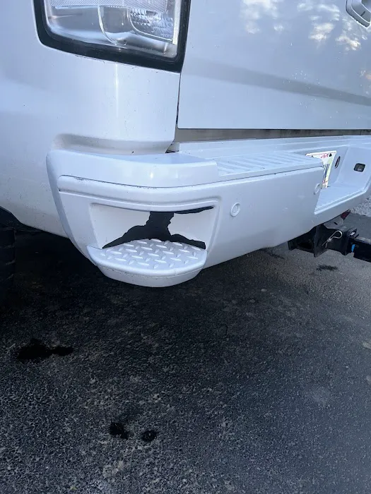 Lanigan paint & Autobody 3