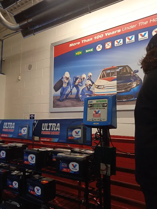 Valvoline Instant Oil Change 4