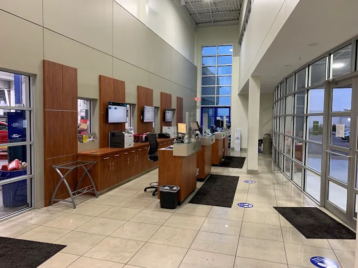 Ford Service Center 0