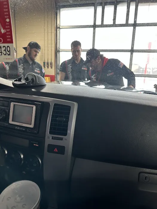 Valvoline Instant Oil Change 9