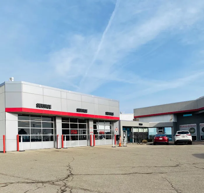 Kings Toyota Service Center 0