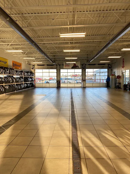 Kings Toyota Service Center 7