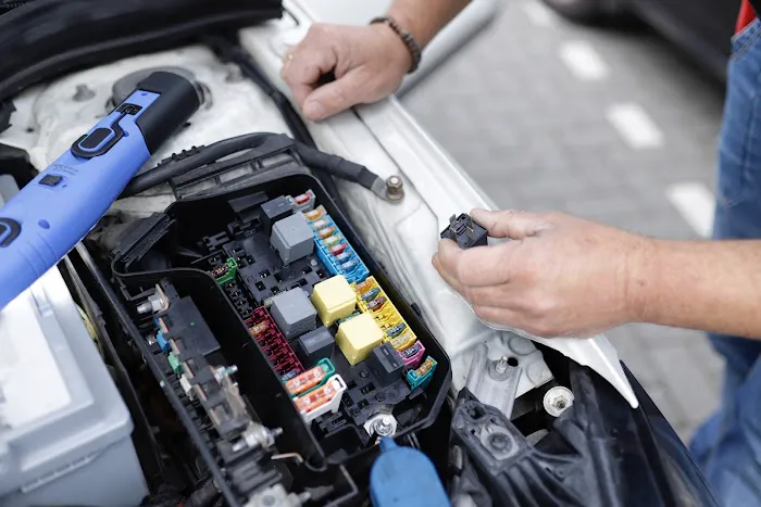 Jeff Wyler Nissan Service 6