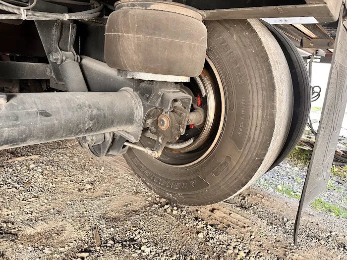 Fleet Pro Truck and Trailer Repair 8