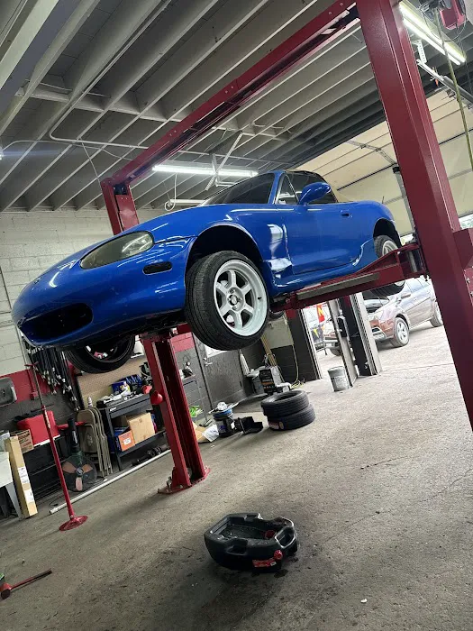 Mendoza’s Auto Kings 3