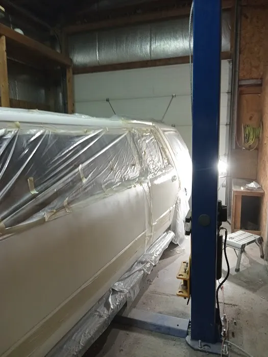 Mo's Auto Repair and Body Shop 2
