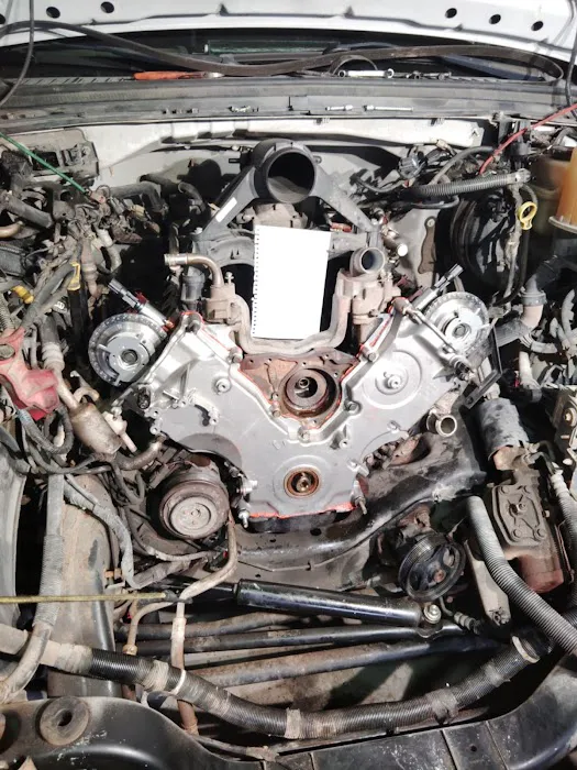 Mo's Auto Repair and Body Shop 5